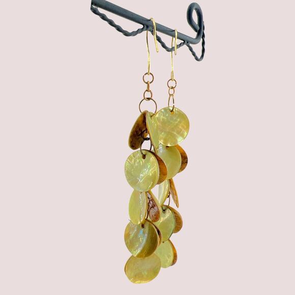 Gold Large Shell Dangle Earrings on Gold Tone Wires - Picture 3 of 4